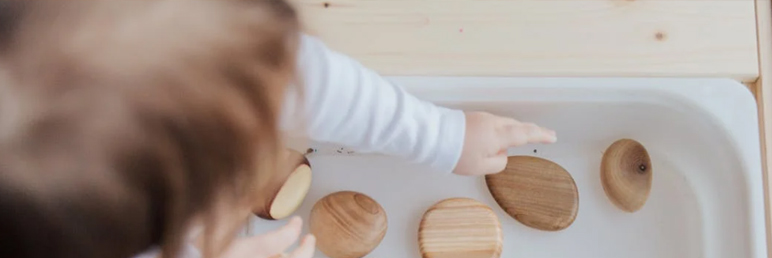 Which vitiligo patients are more suitable for home 308nm light therapy?